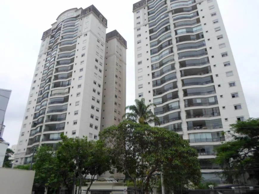 Foto 1 de Apartamento com 3 Quartos para venda ou aluguel, 126m² em Moema, São Paulo