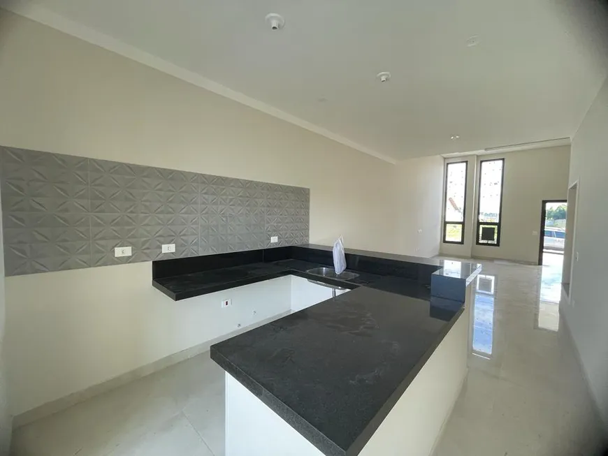 Foto 1 de Casa de Condomínio com 3 Quartos à venda, 154m² em Jardim Santana, Tremembé