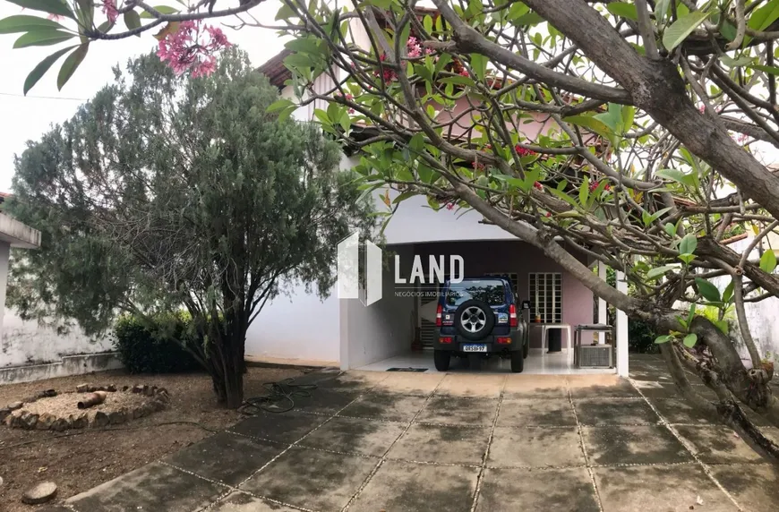 Foto 1 de Casa com 3 Quartos à venda, 420m² em Horto, Teresina