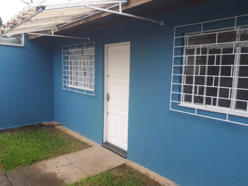 Foto 1 de Casa com 2 Quartos à venda, 60m² em Santa Cândida, Curitiba