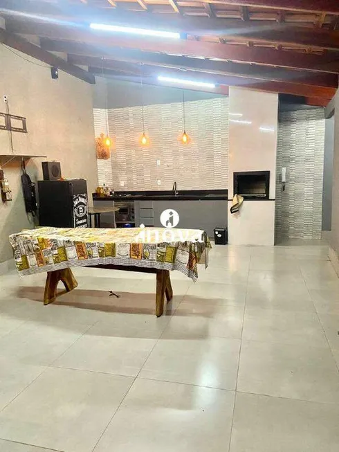 Foto 1 de Casa com 3 Quartos à venda, 200m² em Fabrício, Uberaba