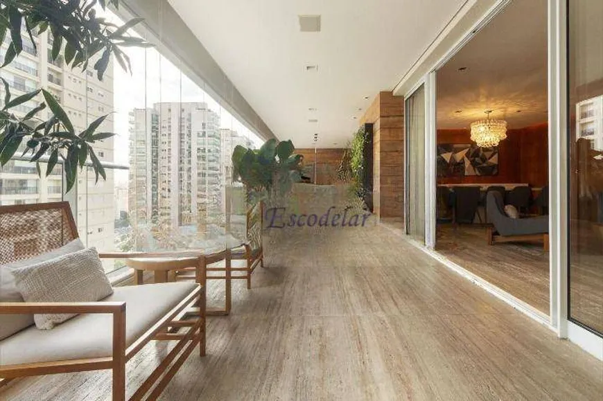 Foto 1 de Apartamento com 3 Quartos à venda, 370m² em Campo Belo, São Paulo