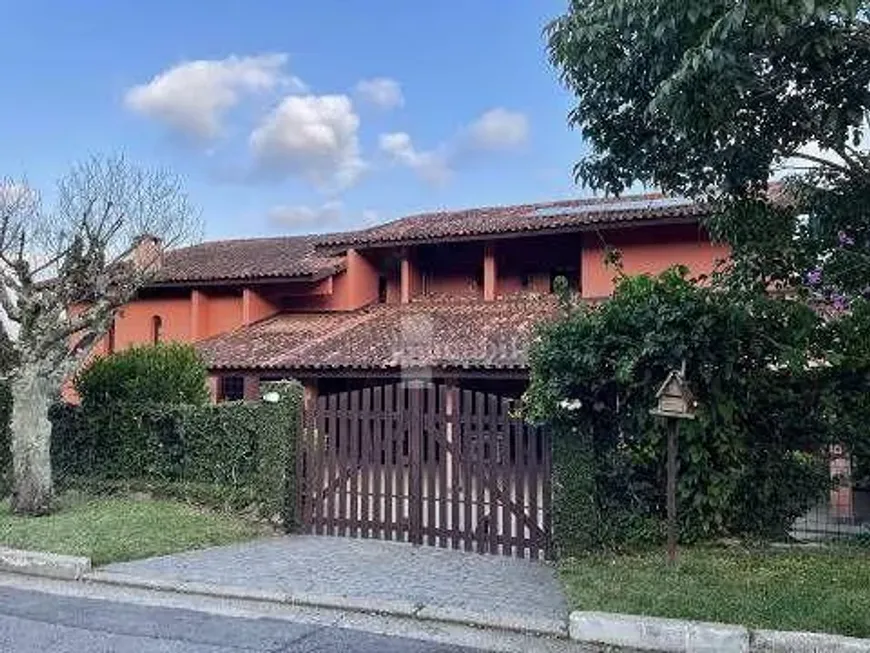 Foto 1 de Casa de Condomínio com 6 Quartos para alugar, 700m² em Vila de São Fernando, Cotia