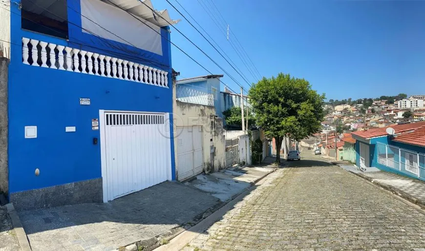 Foto 1 de Casa com 3 Quartos à venda, 173m² em Jardim Bela Vista, Jacareí