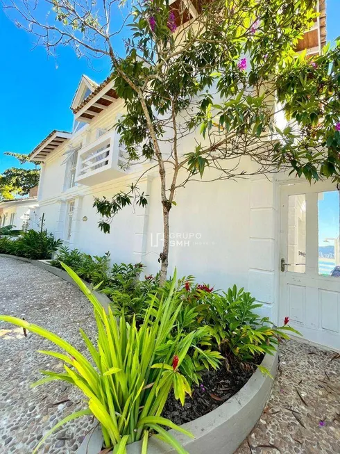 Foto 1 de Casa de Condomínio com 4 Quartos à venda, 300m² em Loteamento Joao Batista Juliao, Guarujá