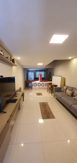 Foto 1 de Sobrado com 2 Quartos à venda, 120m² em Vila Nivi, São Paulo