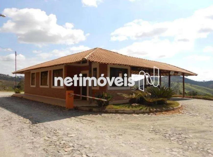 Foto 1 de Casa de Condomínio com 6 Quartos à venda, 371m² em Condomínio Vale Da Mata, Rio Acima