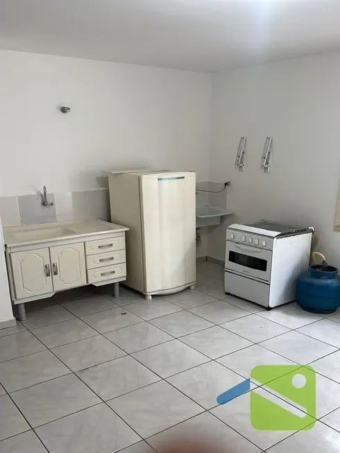 Foto 1 de Kitnet com 1 Quarto para alugar, 50m² em Vila Gomes, São Paulo