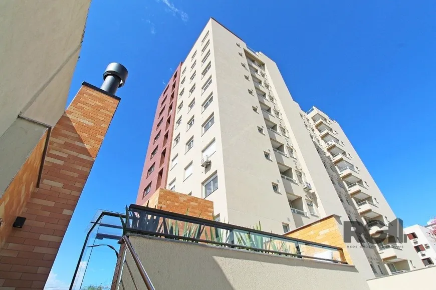 Foto 1 de Apartamento com 2 Quartos à venda, 67m² em Passo da Areia, Porto Alegre