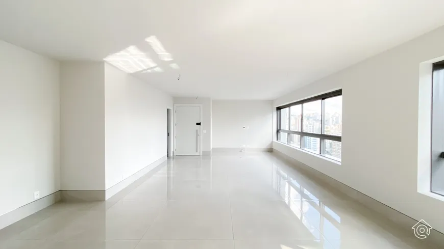 Foto 1 de Apartamento com 4 Quartos à venda, 178m² em Santo Agostinho, Belo Horizonte