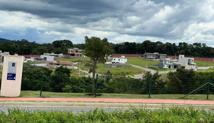 Foto 1 de Lote/Terreno à venda em Jardins Porto, Senador Canedo