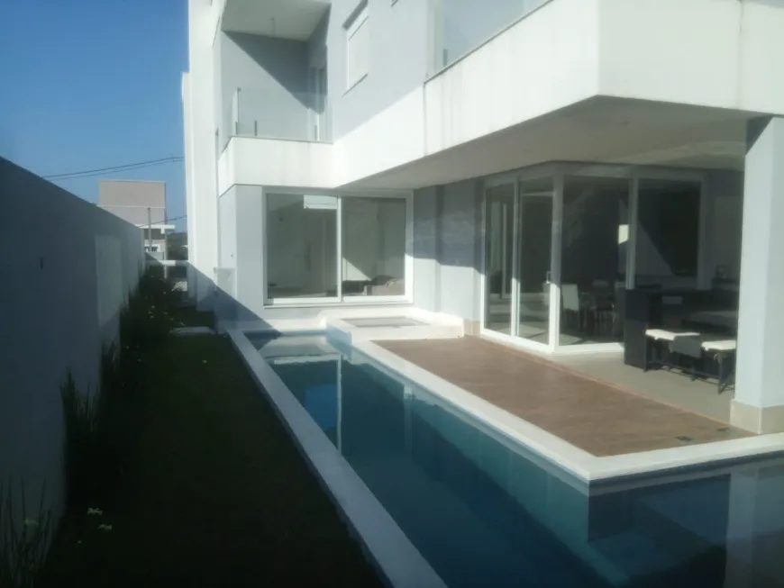 Foto 1 de Casa de Condomínio com 3 Quartos à venda, 326m² em Parque Sinai, Santana de Parnaíba