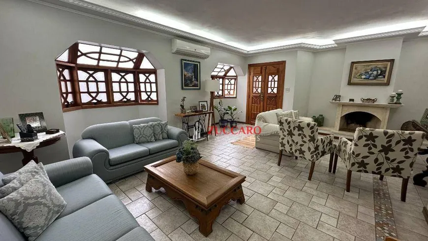 Foto 1 de Casa com 3 Quartos à venda, 330m² em Jardim Bom Clima, Guarulhos