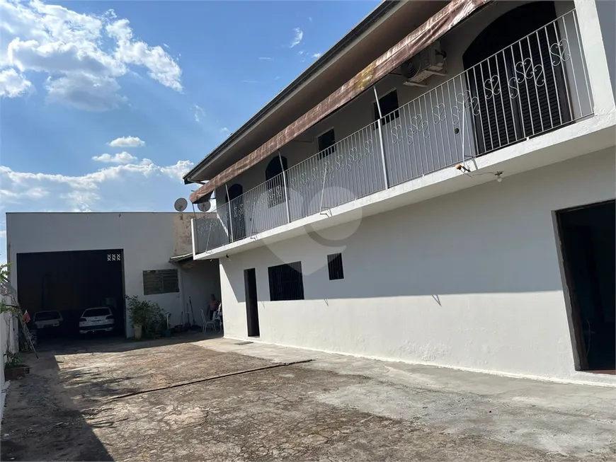 Foto 1 de Sobrado com 3 Quartos à venda, 231m² em Cidade Jardim, Bauru