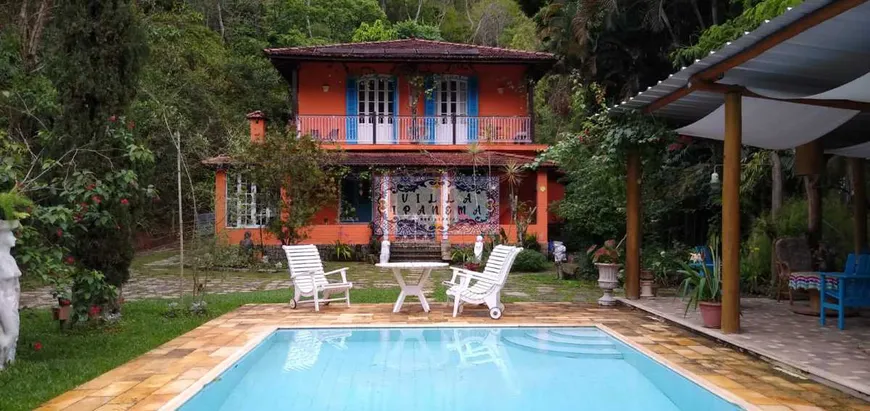 Foto 1 de Apartamento com 5 Quartos à venda, 477m² em Pedro do Rio, Petrópolis