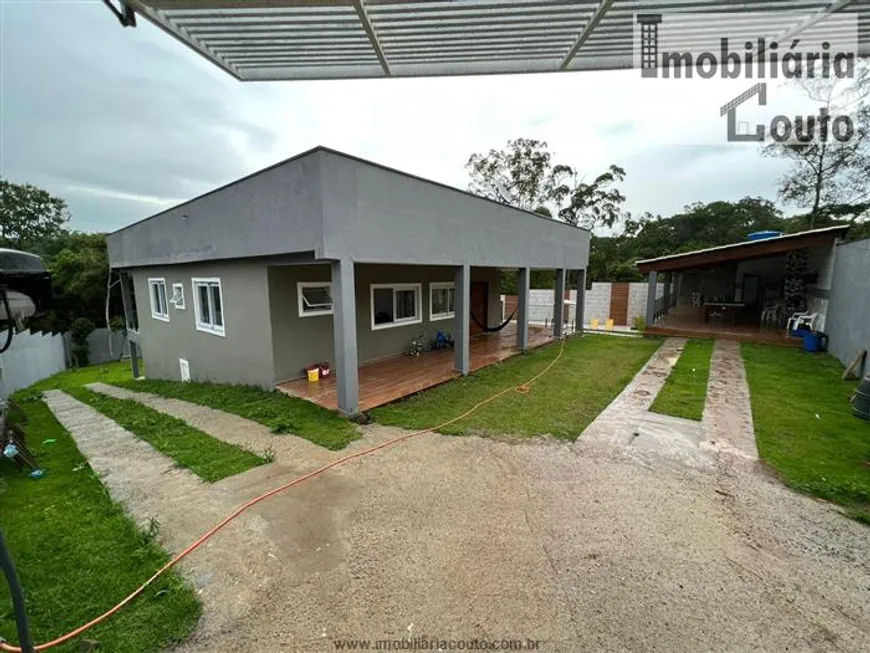 Foto 1 de Fazenda/Sítio com 2 Quartos à venda, 300m² em Pindorama, Mogi das Cruzes