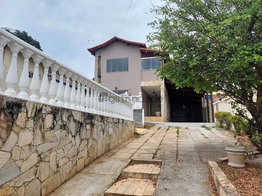 Foto 1 de Casa com 3 Quartos para alugar, 157m² em Nossa Senhora Das Gracas, Santa Luzia