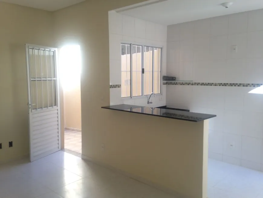 Foto 1 de Casa com 2 Quartos à venda, 65m² em Jardim Anhembi, São José dos Campos