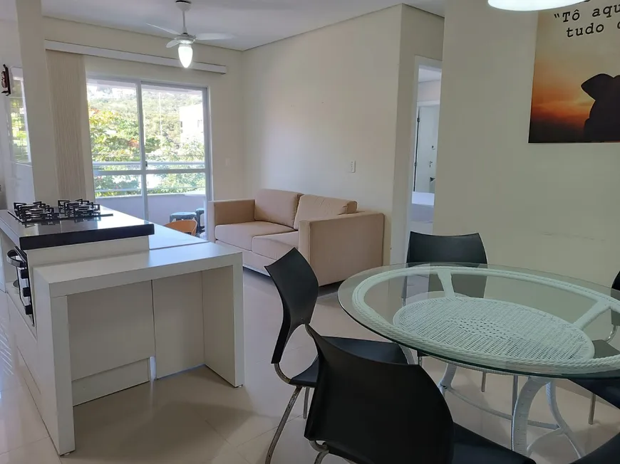 Foto 1 de Apartamento com 2 Quartos para alugar, 70m² em Bombas, Bombinhas