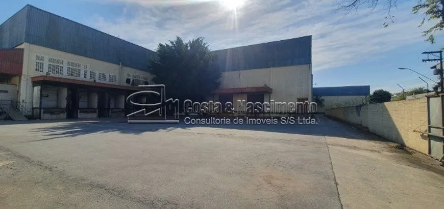 Foto 1 de Galpão/Depósito/Armazém para alugar, 16700m² em Utinga, Santo André