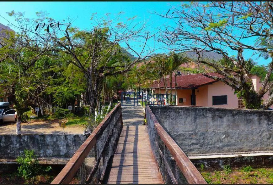 Foto 1 de Casa de Condomínio com 1 Quarto à venda, 36m² em Martim de Sa, Caraguatatuba