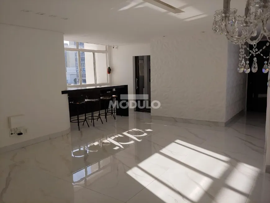 Foto 1 de Apartamento com 2 Quartos à venda, 166m² em Centro, Uberlândia