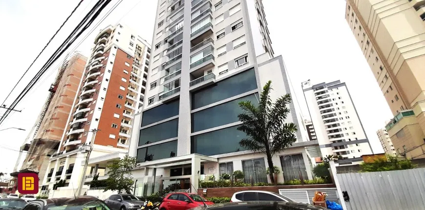 Foto 1 de Apartamento com 2 Quartos à venda, 68m² em Kobrasol, São José