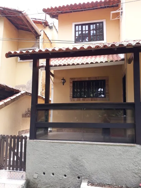 Foto 1 de Casa com 2 Quartos à venda, 76m² em Santa Bárbara, Niterói