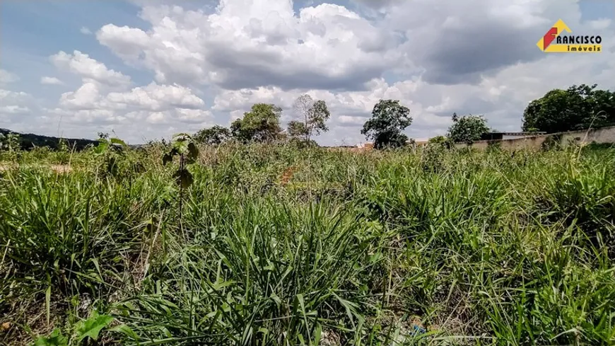 Foto 1 de Lote/Terreno à venda, 200m² em Conjunto Habitacional Dom Cristiano, Divinópolis