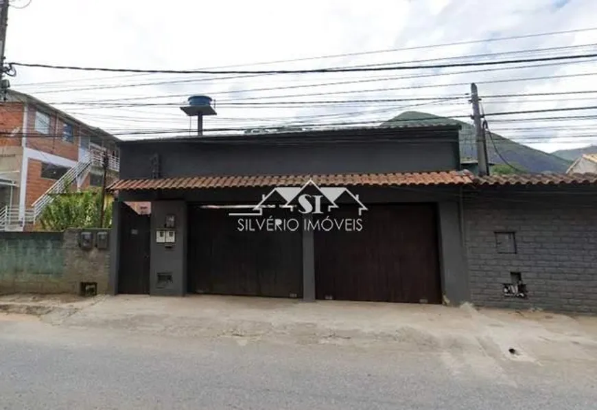 Foto 1 de Casa com 2 Quartos à venda, 188m² em Nogueira, Petrópolis