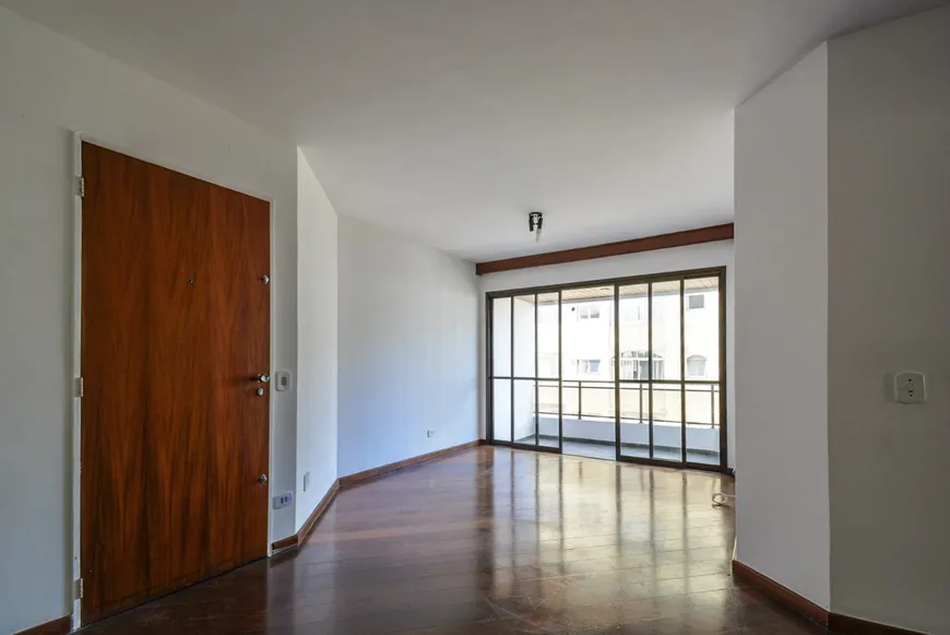 Foto 1 de Apartamento com 3 Quartos à venda, 105m² em Moema, São Paulo