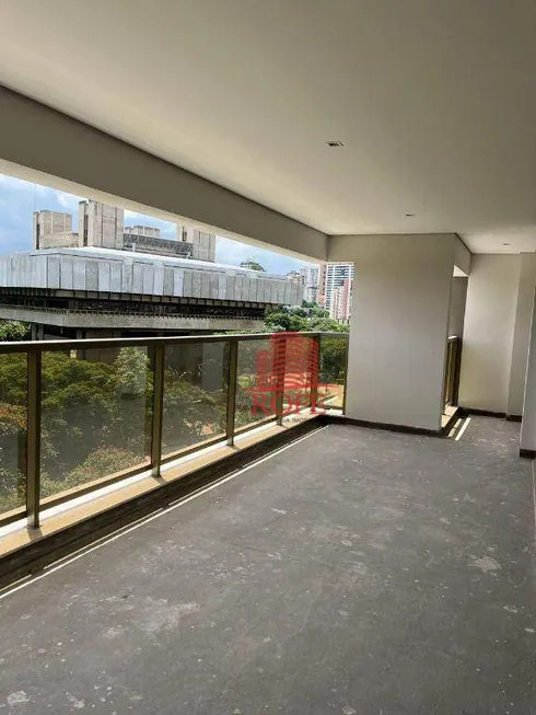 Foto 1 de Apartamento com 3 Quartos à venda, 230m² em Ibirapuera, São Paulo