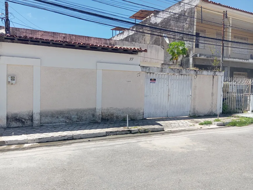 Foto 1 de Casa com 4 Quartos à venda, 250m² em Luzia, Aracaju