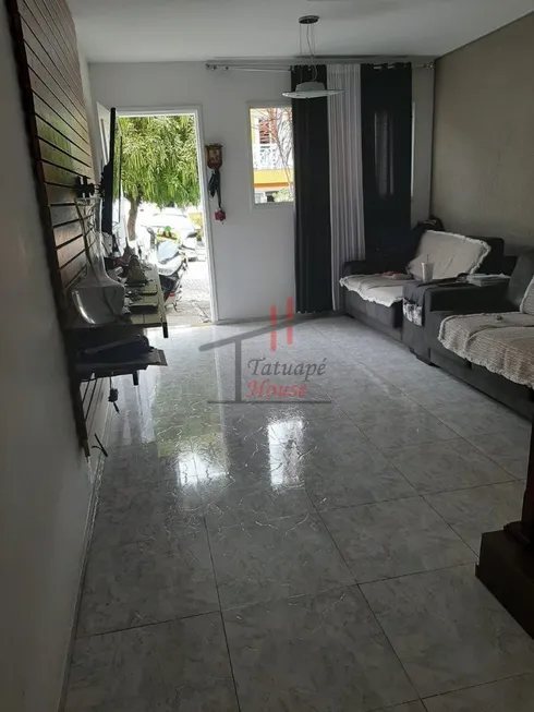 Foto 1 de Casa de Condomínio com 2 Quartos à venda, 89m² em Vila Carrão, São Paulo