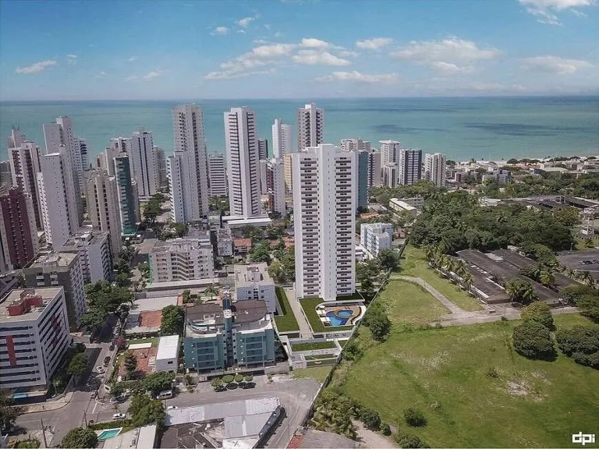 Foto 1 de Apartamento com 4 Quartos à venda, 140m² em Boa Viagem, Recife