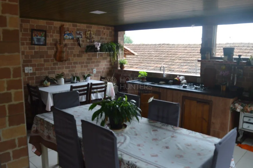 Foto 1 de Casa com 3 Quartos à venda, 110m² em Boa Vista, Joinville