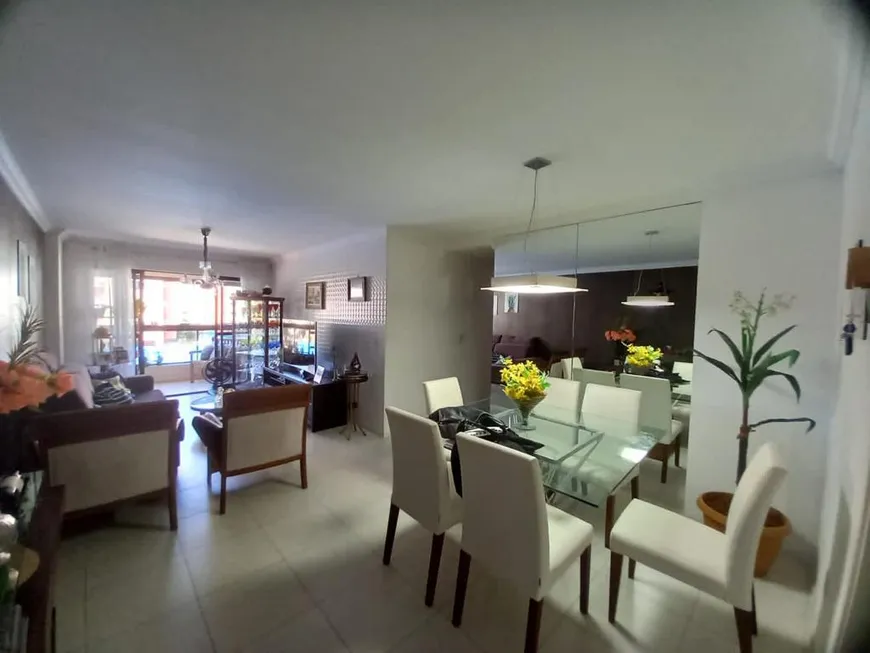 Foto 1 de Apartamento com 3 Quartos à venda, 105m² em Ponta Verde, Maceió