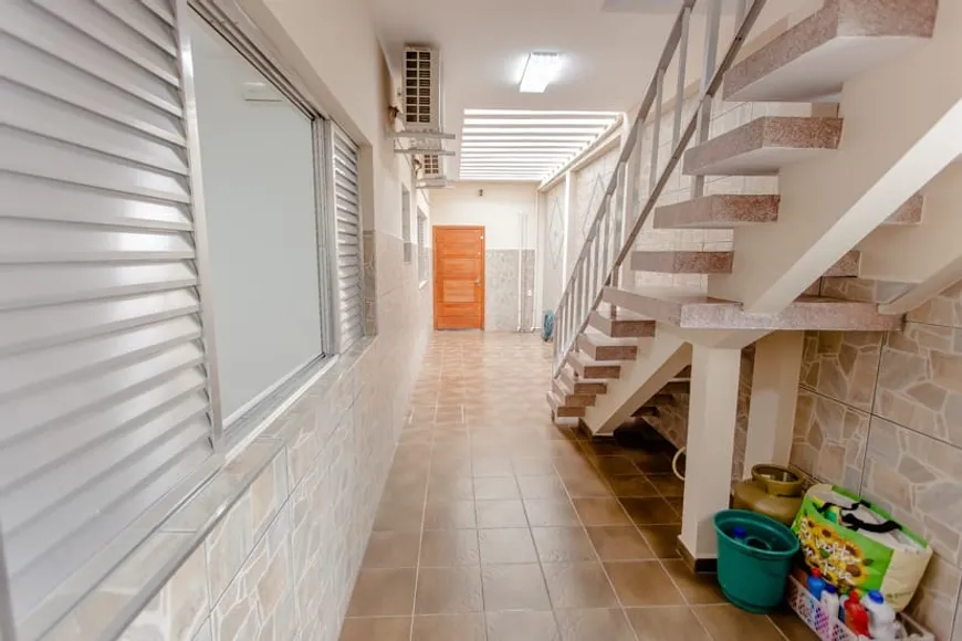 Foto 1 de Casa com 3 Quartos à venda, 257m² em Campestre, Santo André