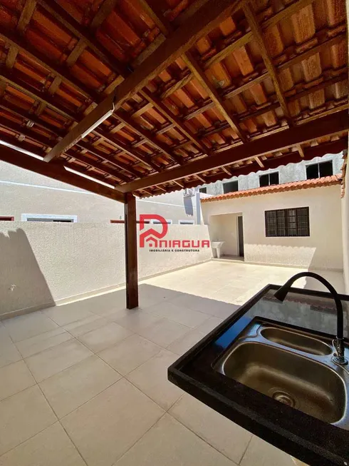 Foto 1 de Casa com 3 Quartos à venda, 103m² em Mirim, Praia Grande