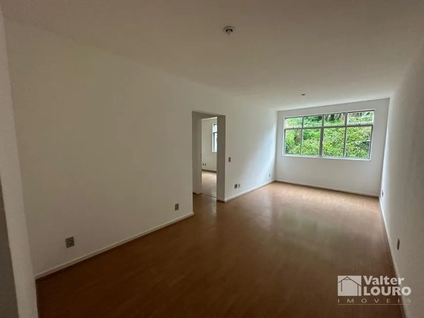 Foto 1 de Apartamento com 2 Quartos para alugar, 85m² em Bingen, Petrópolis