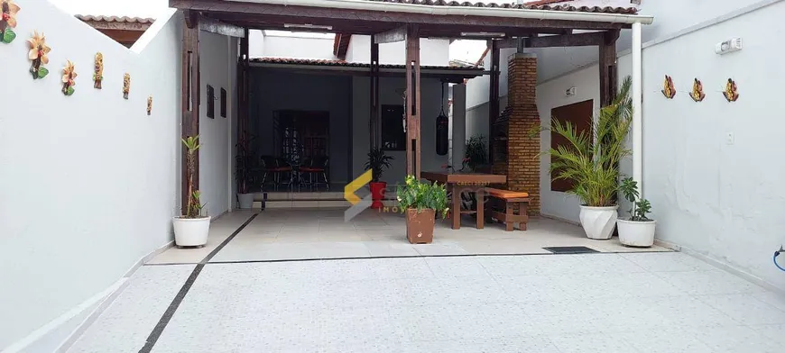 Foto 1 de Casa com 3 Quartos à venda, 88m² em Paupina, Fortaleza