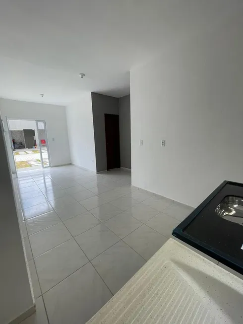 Foto 1 de Apartamento com 2 Quartos à venda, 45m² em Pedras, Itaitinga