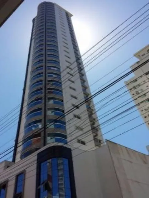 Foto 1 de Apartamento com 3 Quartos à venda, 133m² em Centro, Balneário Camboriú