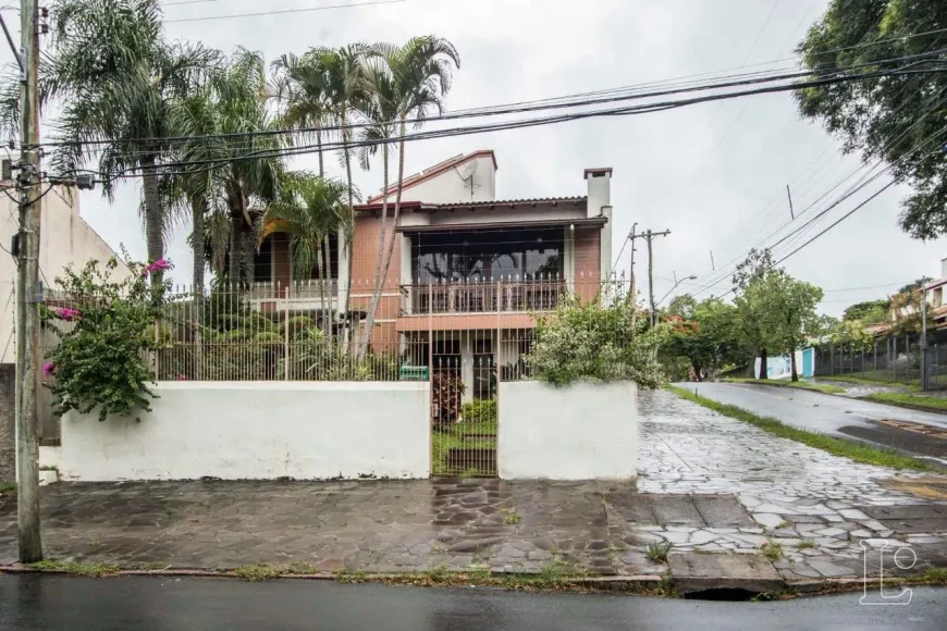 Foto 1 de Casa com 4 Quartos à venda, 484m² em Cristal, Porto Alegre