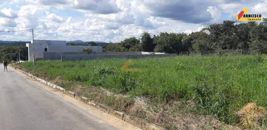 Foto 1 de Lote/Terreno à venda, 420m² em Area Rural de Divinopolis, Divinópolis