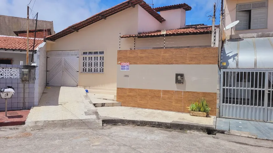 Foto 1 de Casa com 3 Quartos à venda, 200m² em São Conrado, Aracaju