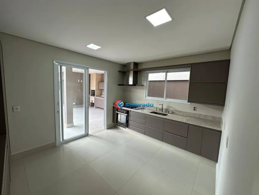 Foto 1 de Casa de Condomínio com 3 Quartos à venda, 207m² em Jardim de Mônaco, Hortolândia