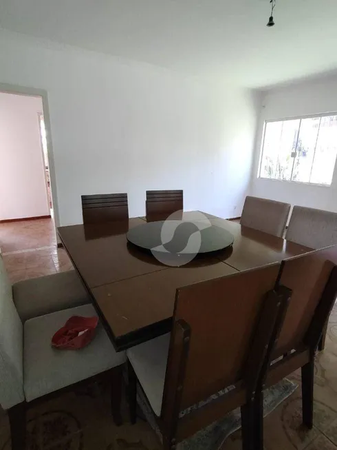 Foto 1 de Casa com 3 Quartos para alugar, 450m² em Várzea das Moças, São Gonçalo