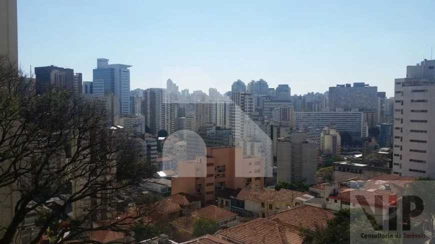 Foto 1 de Apartamento com 3 Quartos à venda, 161m² em Morro dos Ingleses, São Paulo