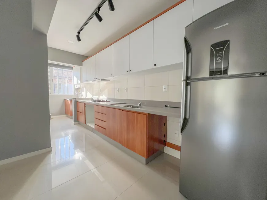 Foto 1 de Apartamento com 2 Quartos para alugar, 60m² em Tabuleiro, Camboriú